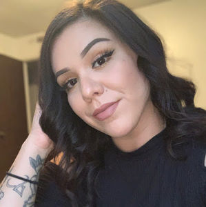 Meet your Posher, Mayra